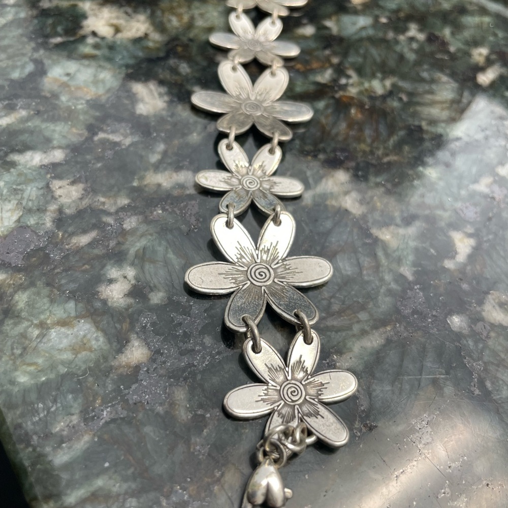 Brighton Bright Daisy Flower Bracelet. With Swarovski Crystals